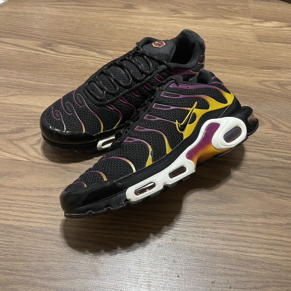 Nike Nike Air Max Plus Black Berry Gold Lakers Size US 11.5 / EU 44-45 - 1 Thumbnail