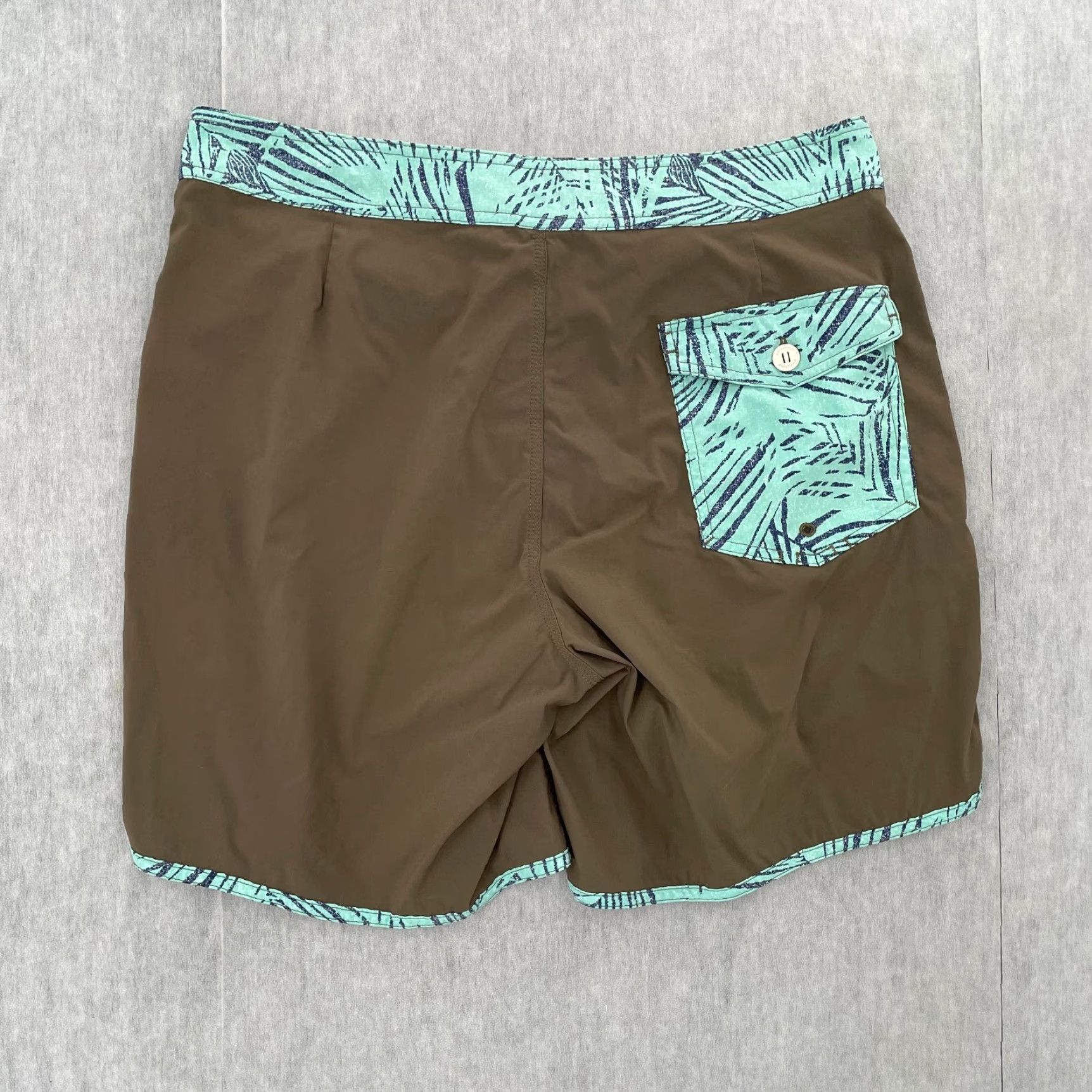 Patagonia Patagonia Shorts Adult 34 Brown Swim Trunks Lightweight Board Outdoors Logo Mens Size US 34 / EU 50 - 2 Thumbnail