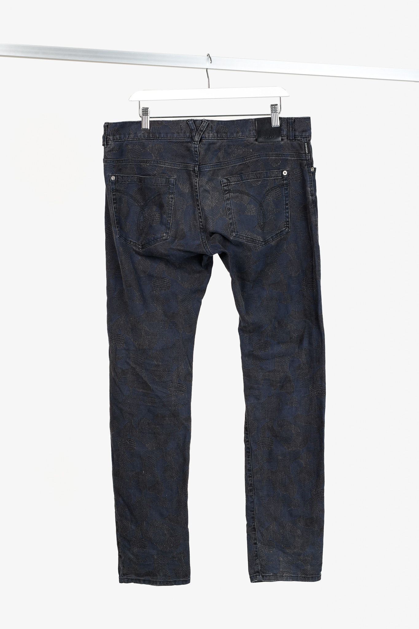Versace Versace Cody Navy & Black Jacquard Slim-Fit Jeans Size 36" / US 14 / IT 50 - 6 Thumbnail