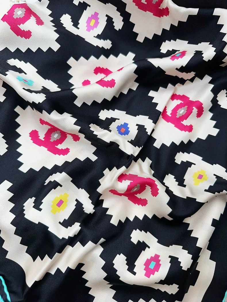 Chanel Chanel 23A color letter logo full print double C silk scar Size ONE SIZE - 2 Thumbnail