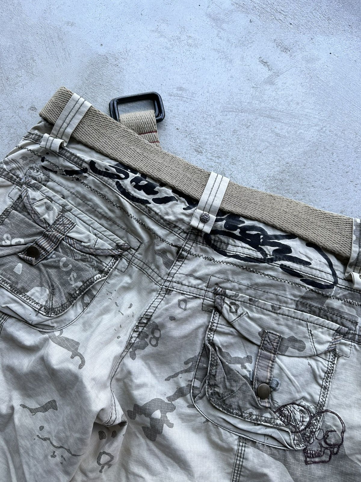 Christian Audigier × Ed Hardy × Vintage Vintage Ed Hardy 3/4 Shorts Size 32" / US 10 / IT 46 - 5 Thumbnail