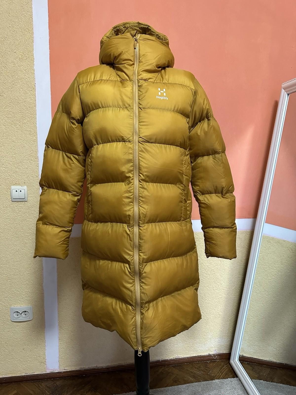 Haglofs Haglofs Long Mimic Parka Women Sz M Size M / US 6-8 / IT 42-44 - 1 Thumbnail