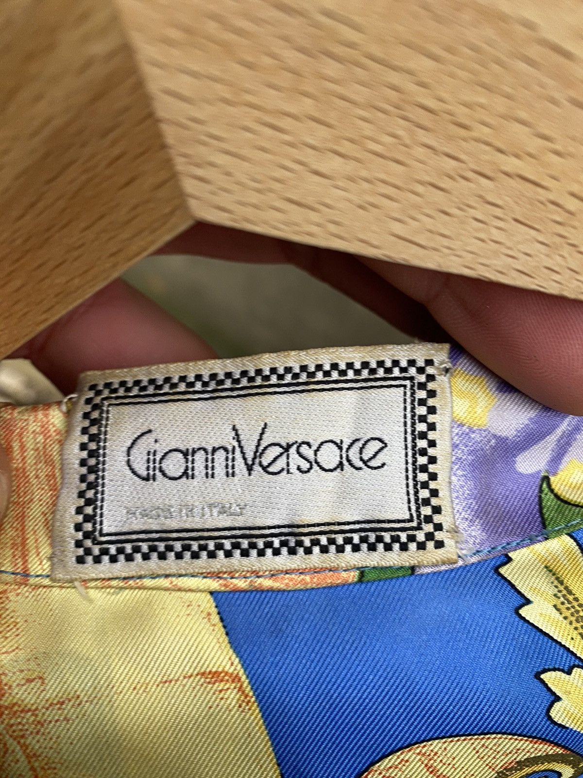 Versace × Vintage Archive Run Away Gianni Versace Silk Oveprinted Light Jacket Size L / US 10 / IT 46 - 15 Thumbnail