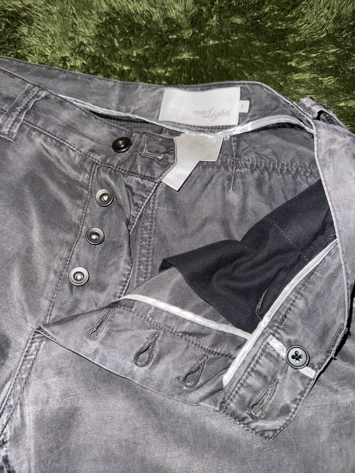 Beams Japan [46] BEAMS Light Button Fly Cupro relaxed fit Pants Gray Size US 32 / EU 48 - 3 Thumbnail