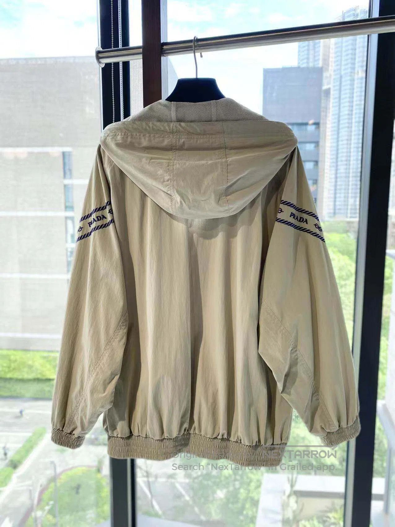 Prada Prada Logo Print Hooded Cotton Jacket| Size XS / US 0-2 / IT 36-38 - 3 Thumbnail