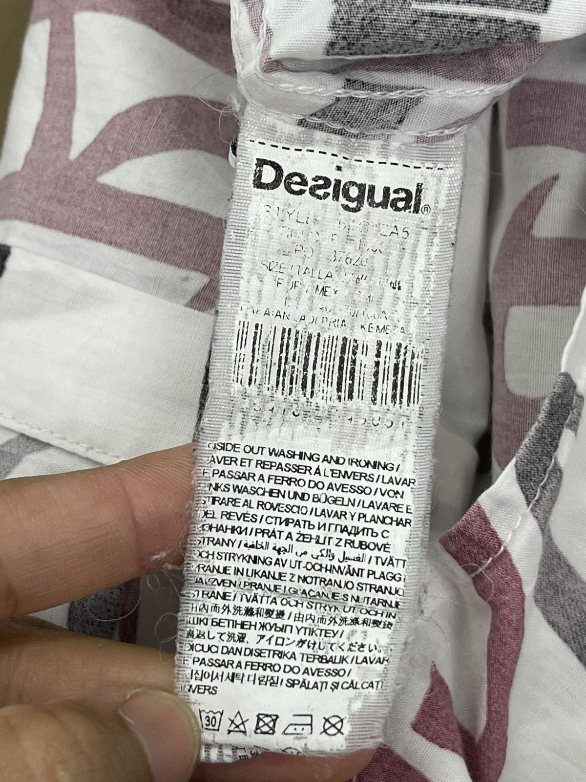 Desigual Desigual Full Printed Logo Button Ups Size US L / EU 52-54 / 3 - 14 Thumbnail
