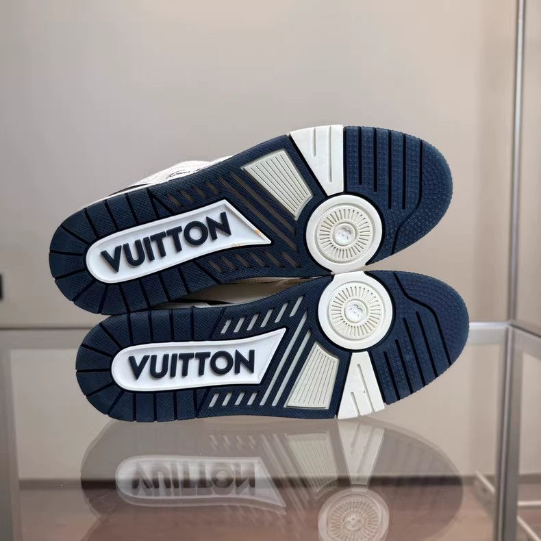 Louis Vuitton LV Trainer Sneakers White and Blue Size 41-yf Size US 7 / EU 40 - 7 Thumbnail