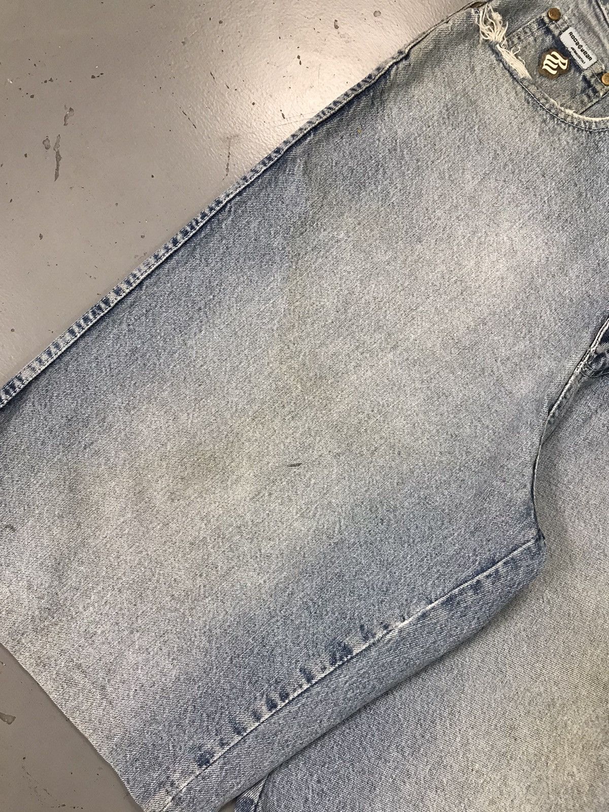 Rocawear Vintage rocawear skater denim jort Size US 34 / EU 50 - 4 Thumbnail