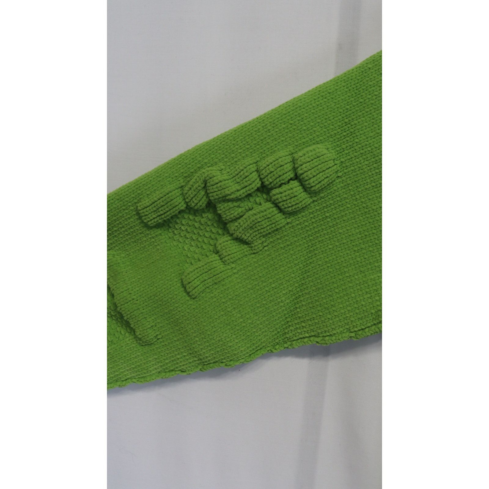 Bottega Veneta o1rshd1 Alphabet Chenille Knitwear Sweater in Green Size US S / EU 44-46 / 1 - 9 Thumbnail