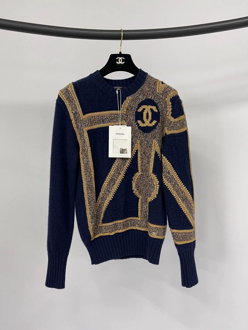 Chanel Chanel Women's Castle High-end Workshop Knitted Sweater Size XXS / US 00 / IT 34 - 1 Thumbnail