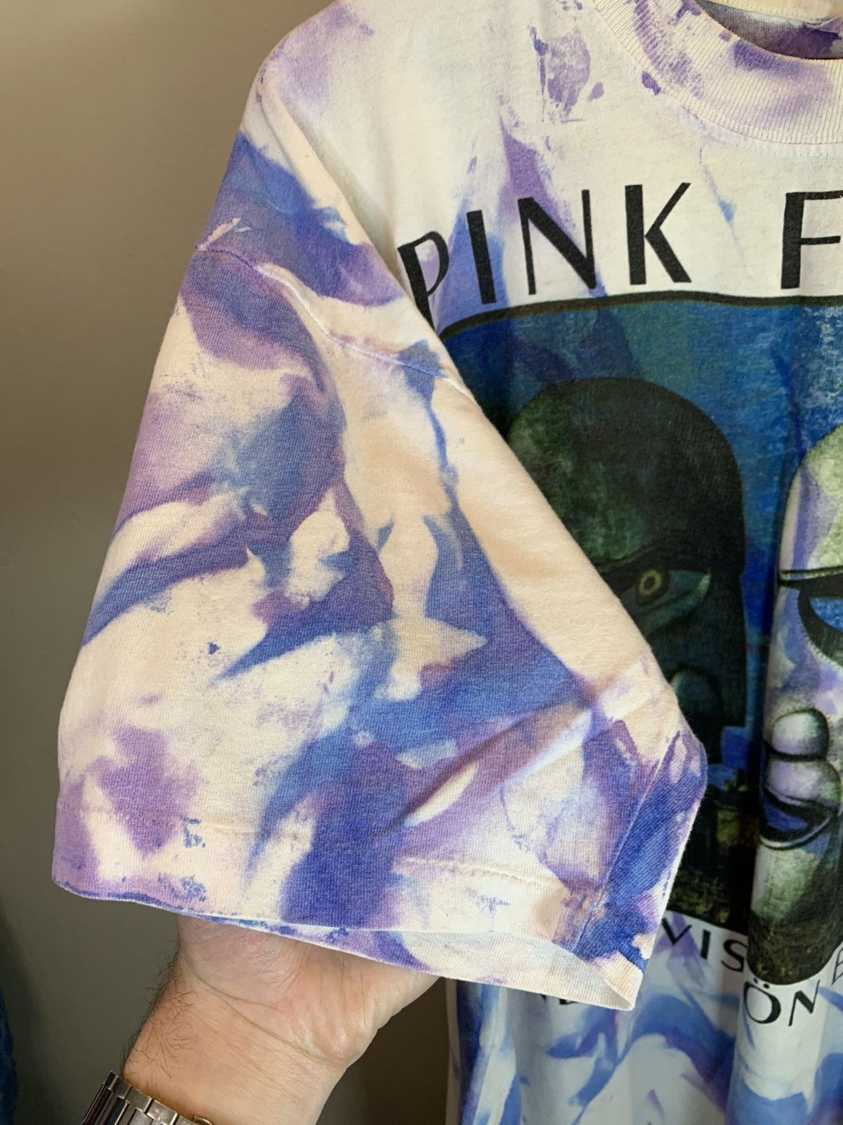 Band Tees × Pink Floyd × Vintage *RARE* Vintage 1994 Pink Floyd Division Bell Tour Art Shirt Size US XL / EU 56 / 4 - 5 Thumbnail