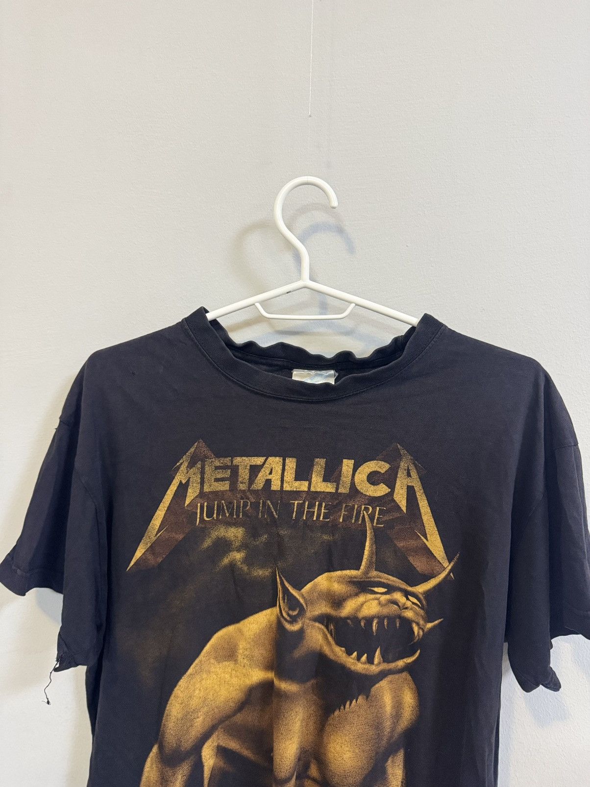 Band Tees × Vintage Vintage Metallica Jump In The Fire Faded Band T Shirt Size US S / EU 44-46 / 1 - 2 Thumbnail