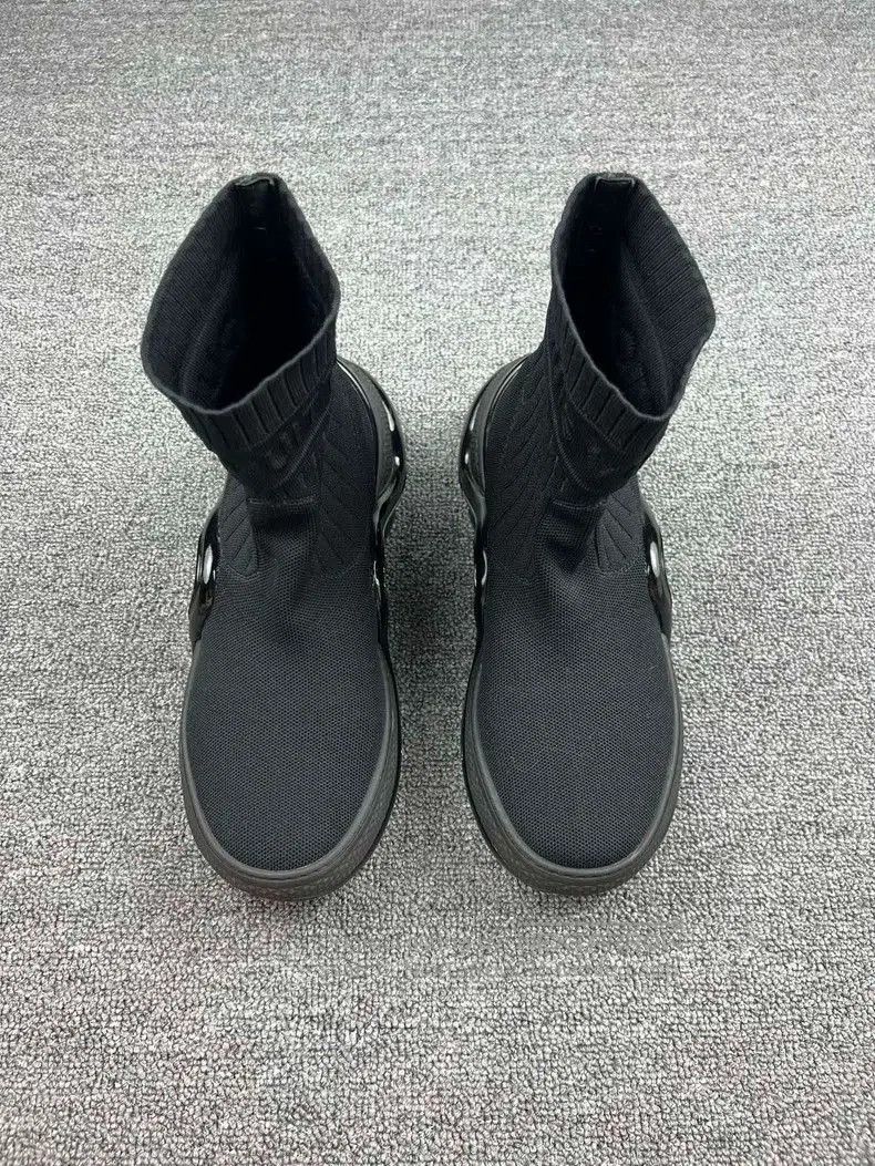 Louis Vuitton Louis Vuitton Black Sock Sneakers. Size US 7.5 / EU 40-41 - 3 Thumbnail