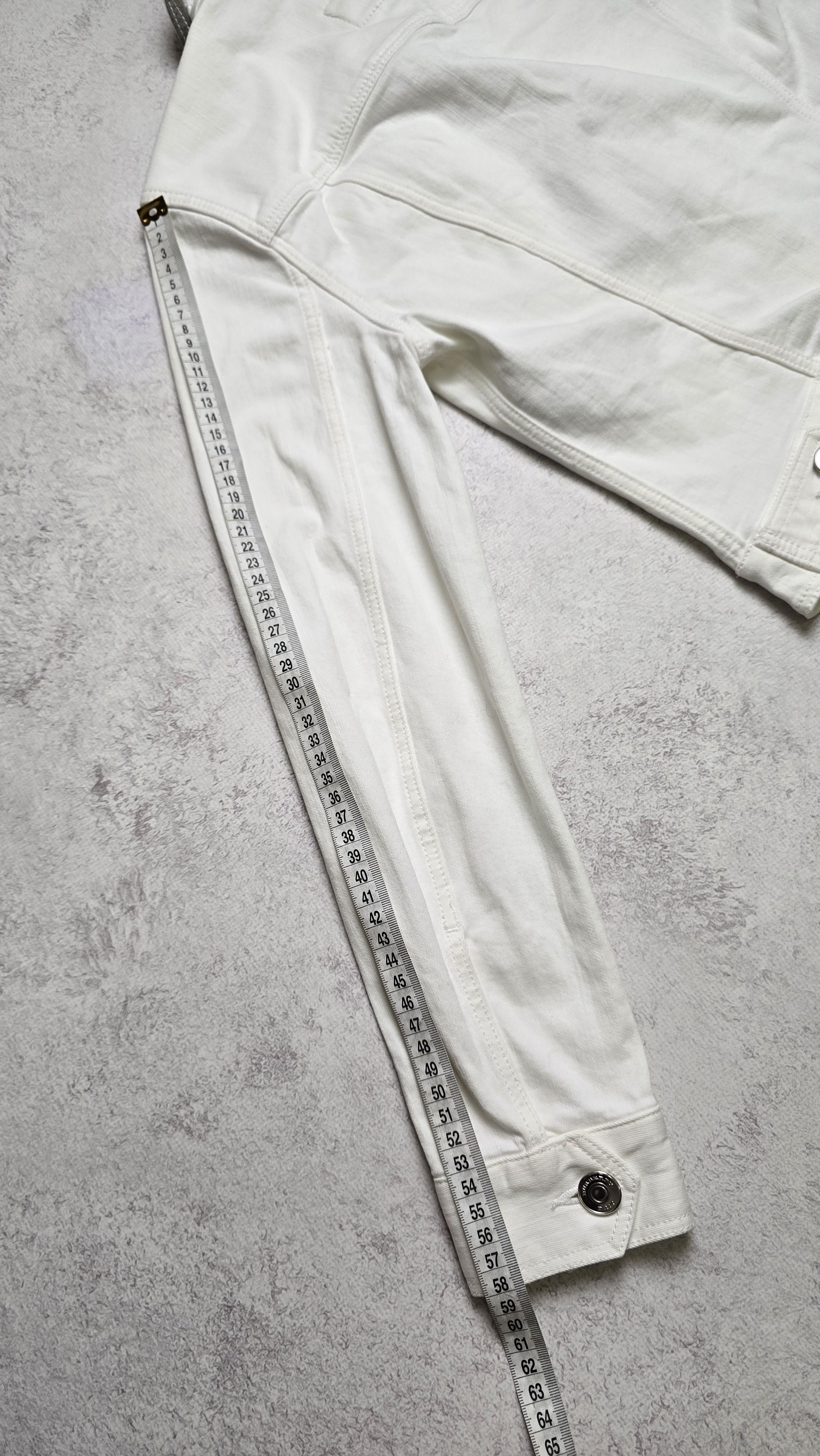 Burberry Burberry Brit White Cropped Denim Jacket Designer Luxury Size S / US 4 / IT 40 - 5 Thumbnail