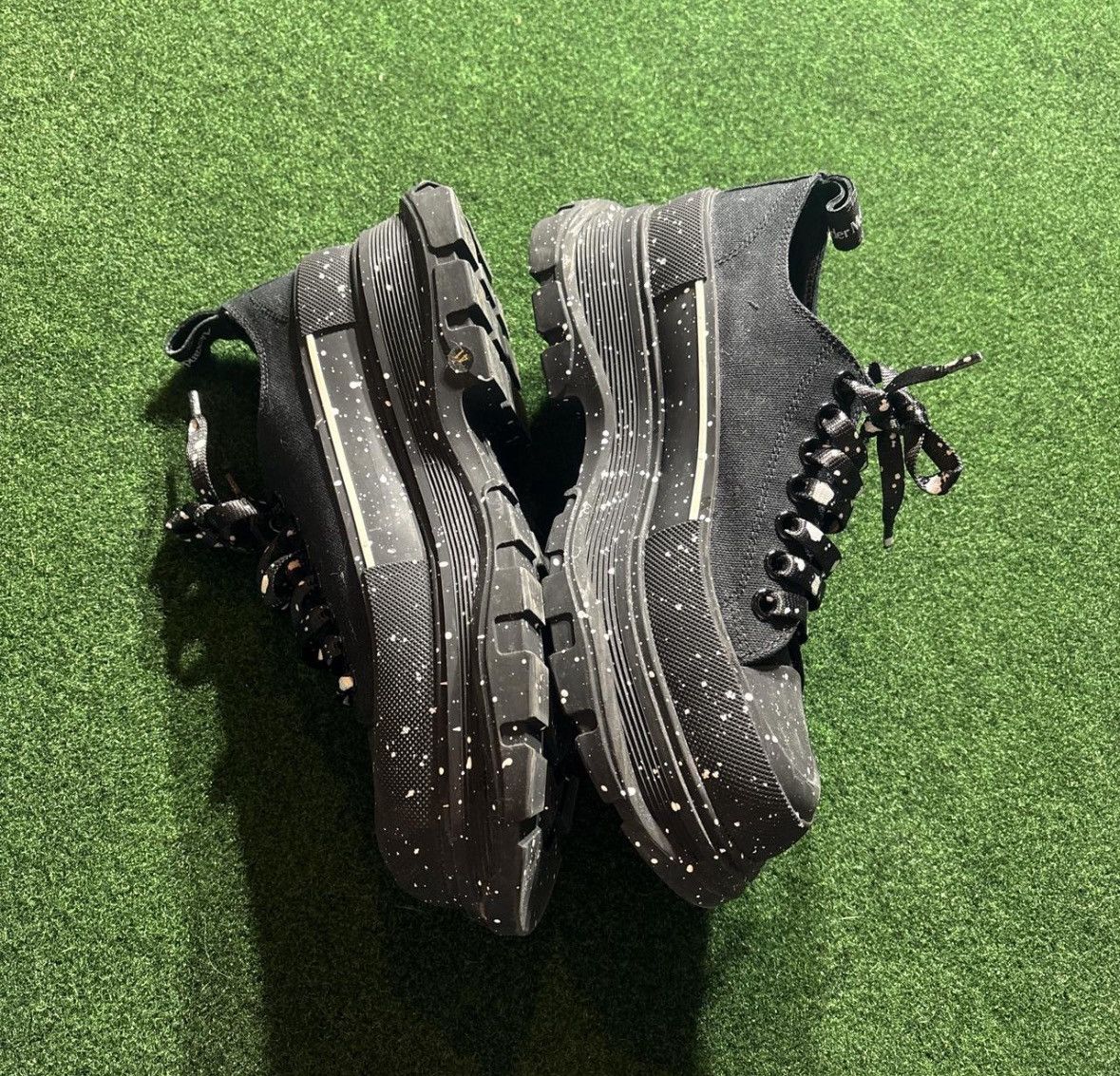 Alexander McQueen Alexander Mcqueen laced up Size US 8.5 / EU 41-42 - 2 Thumbnail