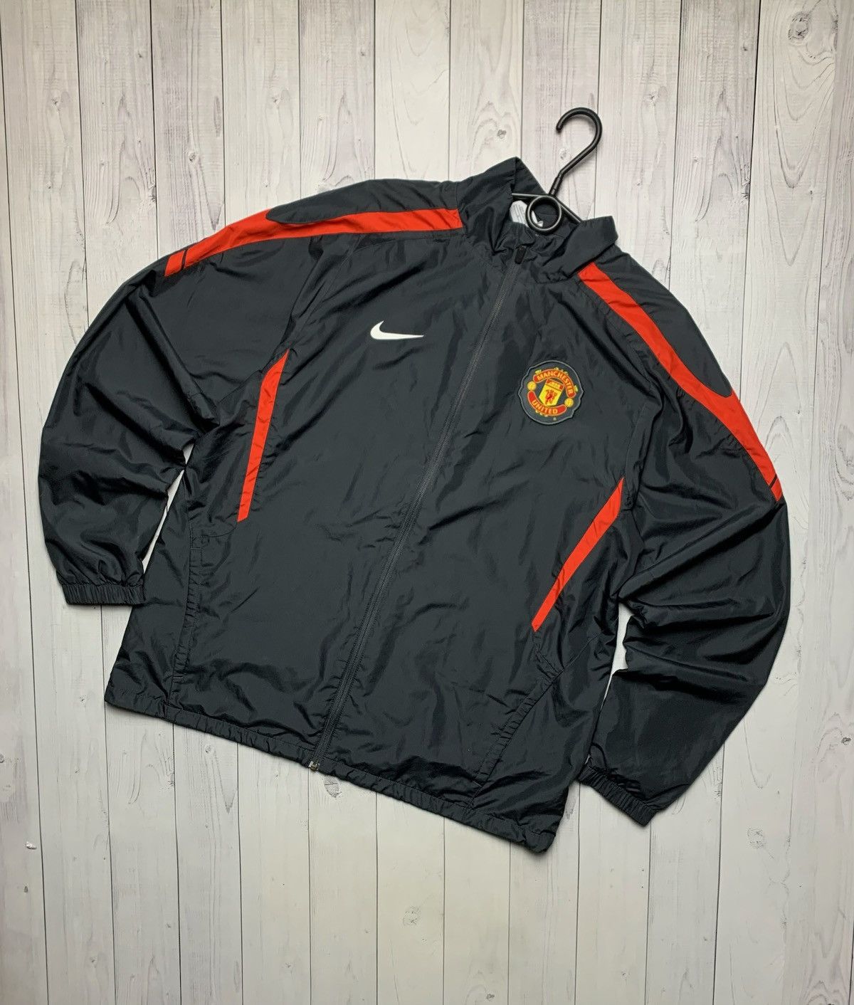Vintage Vintage Nike Manchester United soccer track jacket L logo