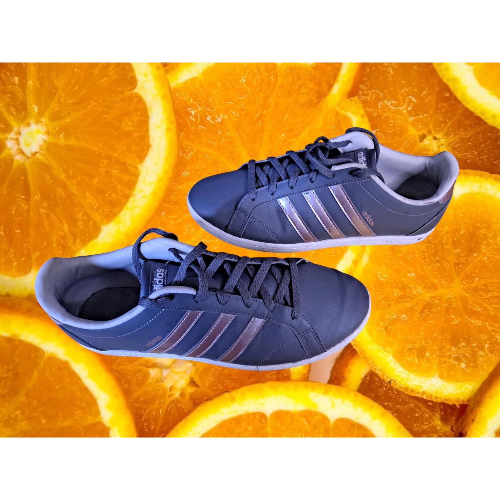 Adidas Adidas Gray with Silver Trim Lace Up Shoes Size 8 Size ONE SIZE - 5 Thumbnail