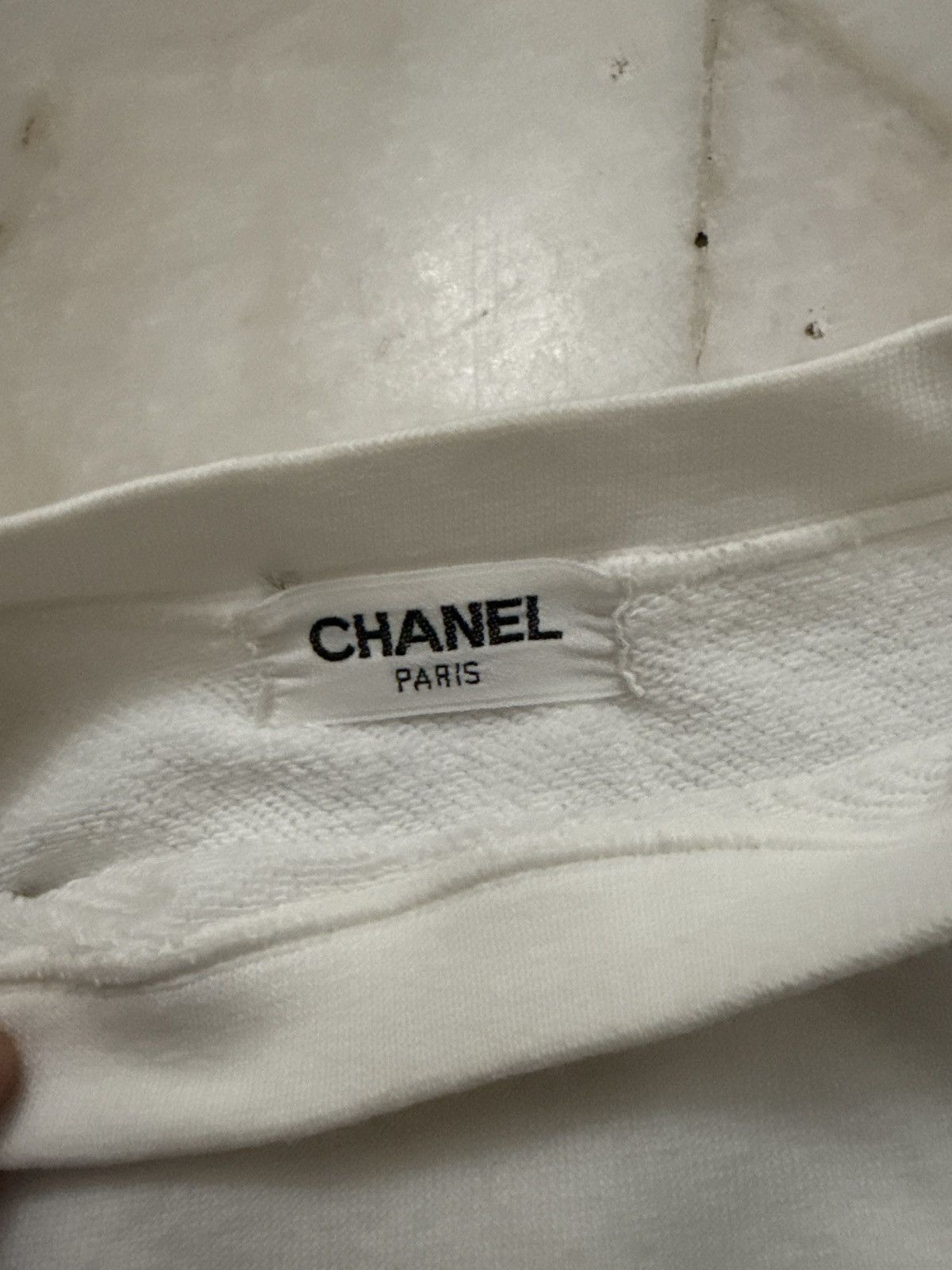 Chanel Vintage Chanel White Sweatshirt Japan Made Size L / US 10 / IT 46 - 3 Thumbnail