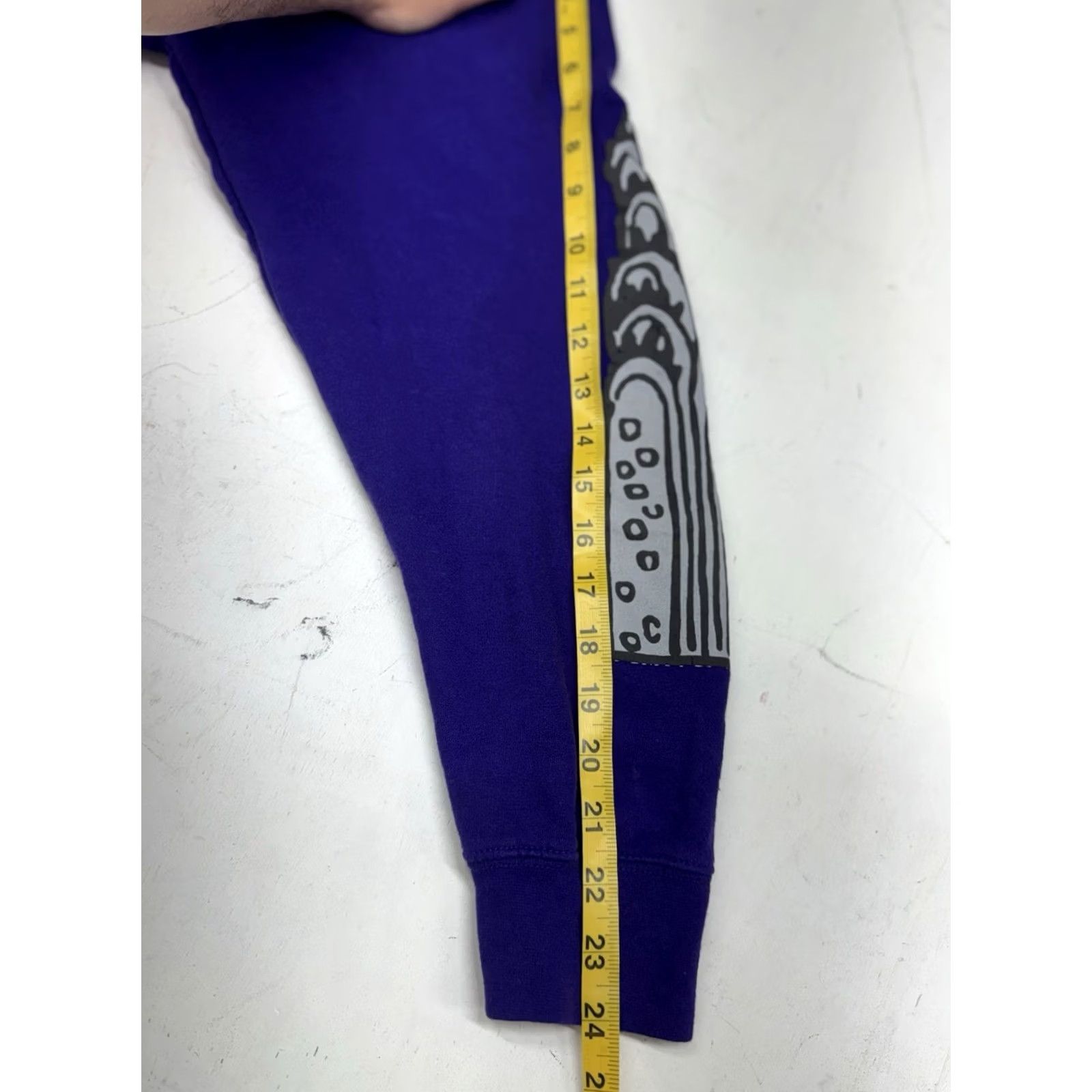 Vintage Homme + Femme Purple Oakland vs New York City Graphic Hoodie USA Made Size Large Size US L / EU 52-54 / 3 - 5 Thumbnail