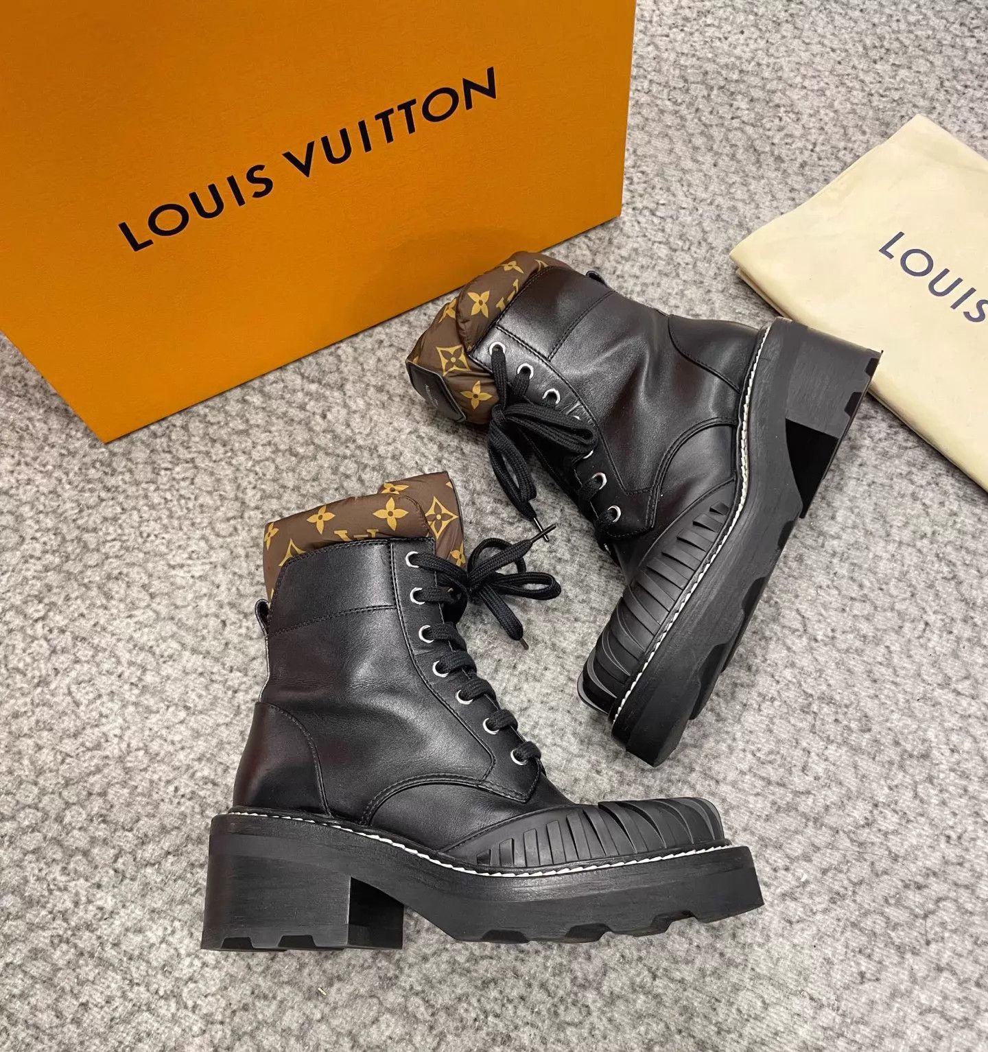 Louis Vuitton Louis Vuitton Monogram Leather Short Boots 36- Vintage Size US 5.5 / IT 35.5 - 4 Thumbnail