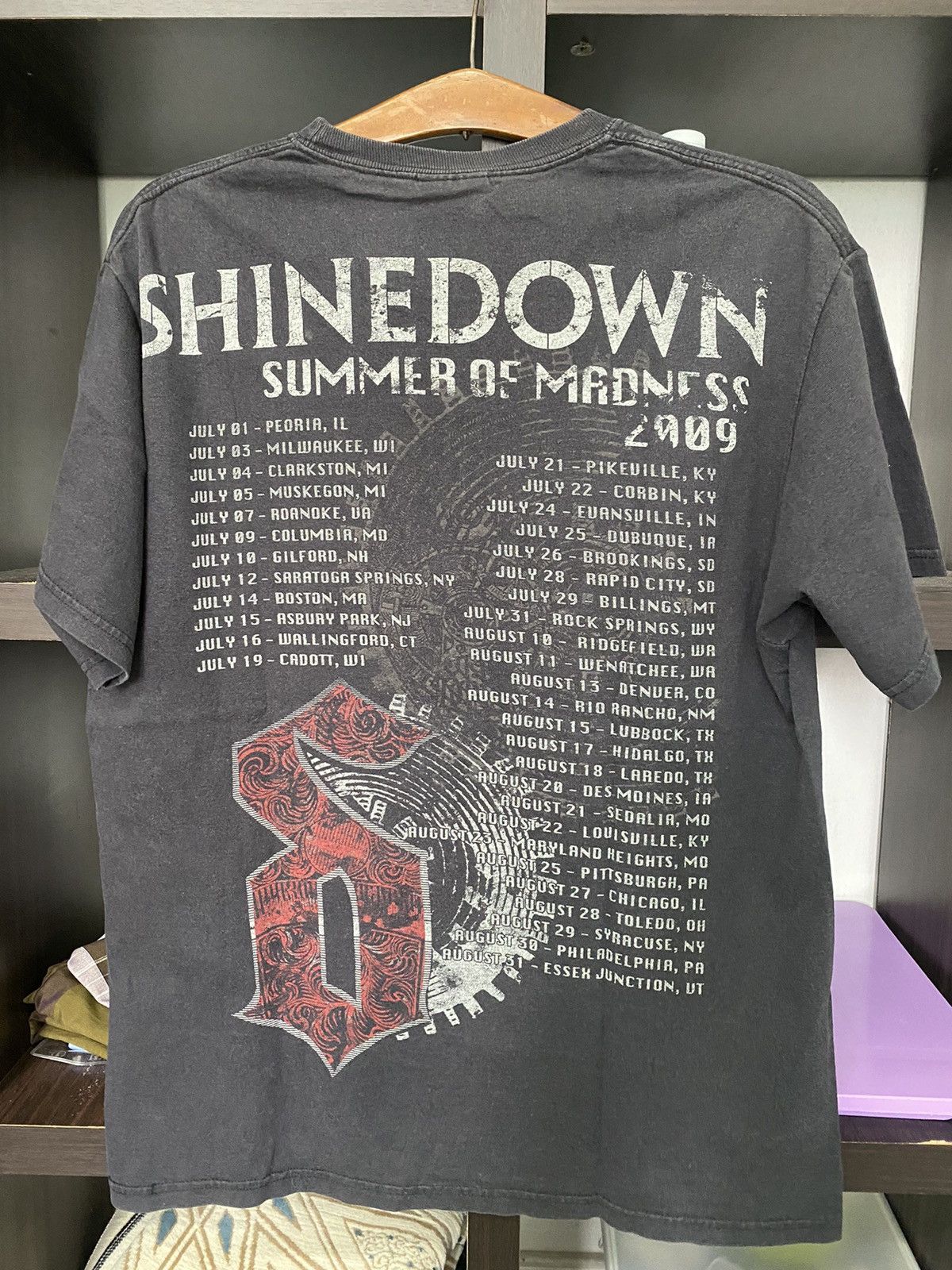 Band Tees SHINEDOWN BAND SUMMER OF MADNESS 2009 Size US S / EU 44-46 / 1 - 2 Thumbnail