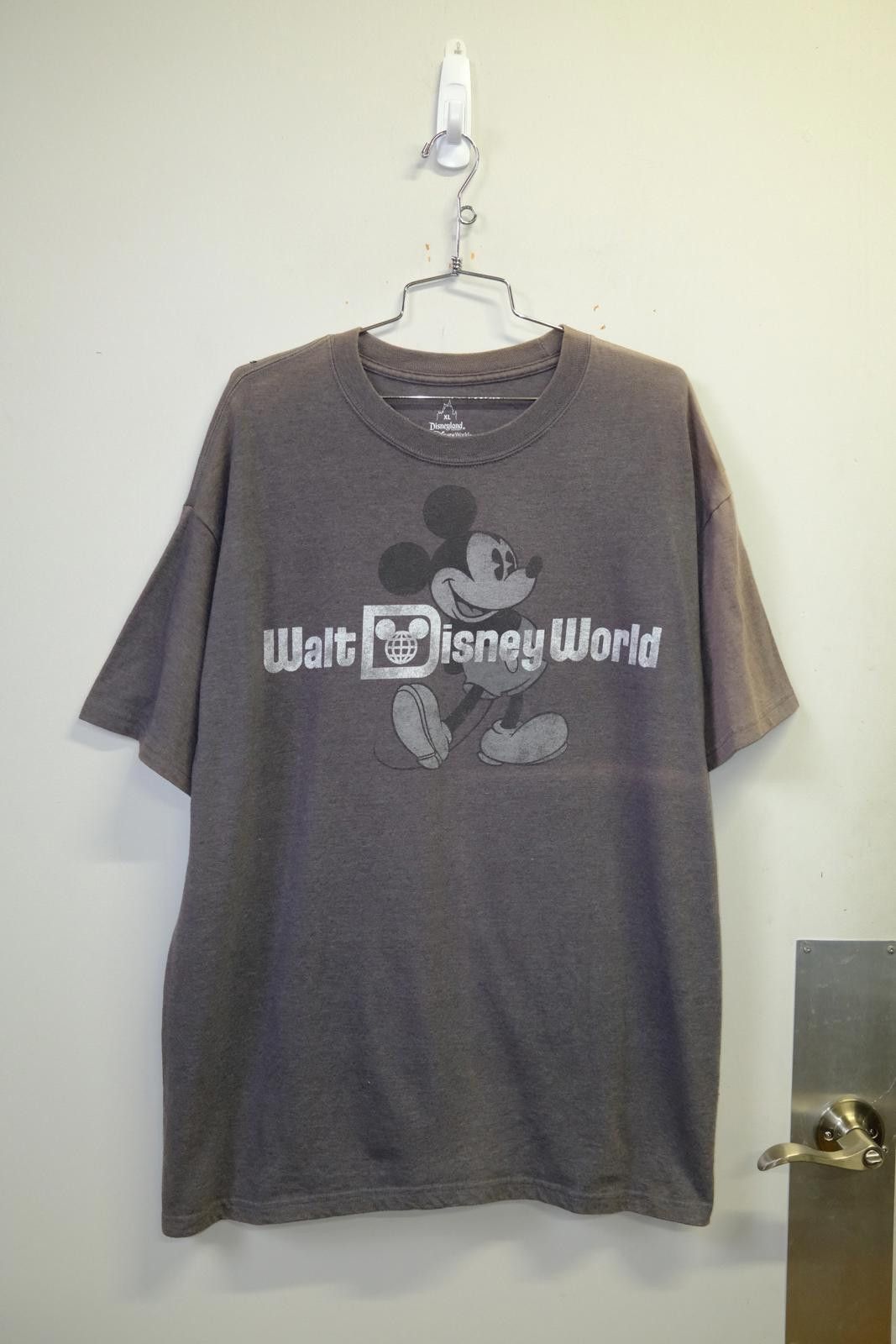 Hanes 2010's Hanes Walt Disney World Mickey T-Shirt Size XL / US 12-14 / IT 48-50 - 1 Thumbnail