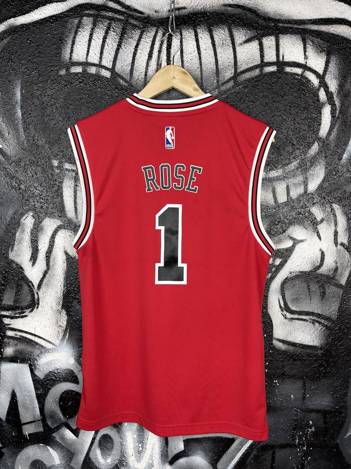 NBA Adidas NBA Chicago Bulls Jersey Rose 1 Men’s Size S Size US S / EU 44-46 / 1 - 5 Thumbnail