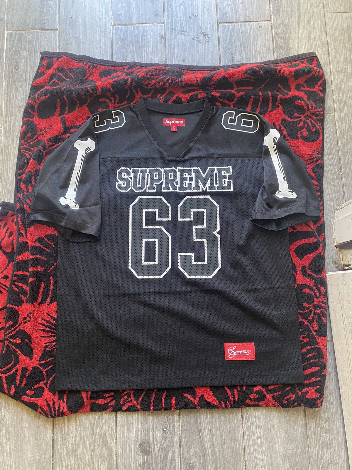 Supreme Supreme Bones Football Jersey Medium Size US M / EU 48-50 / 2 - 1 Thumbnail