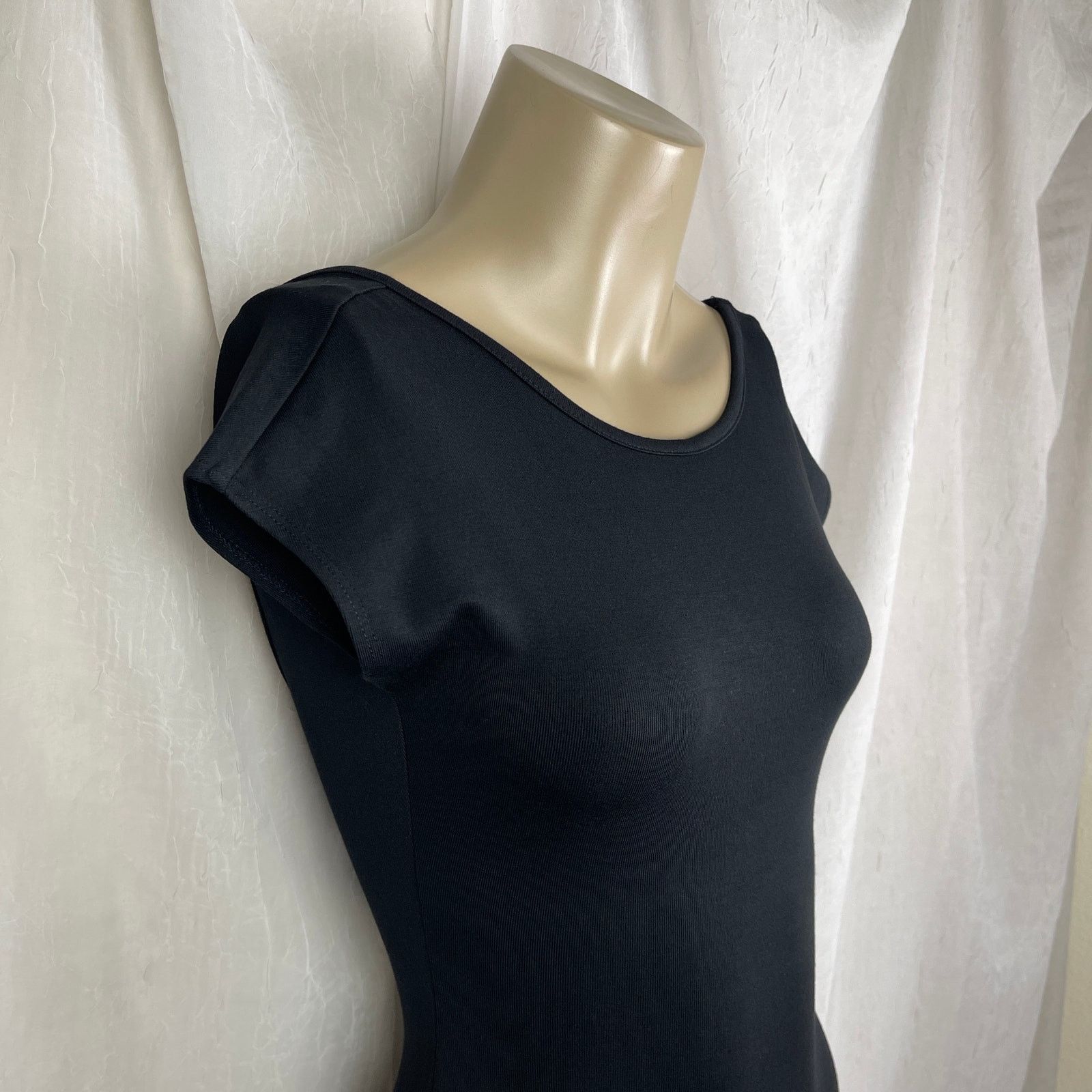 Forever 21 Forever 21 Low Scoop Back Short Sleeve Bodysuit Black NWT XS Size XS / US 0-2 / IT 36-38 - 6 Thumbnail