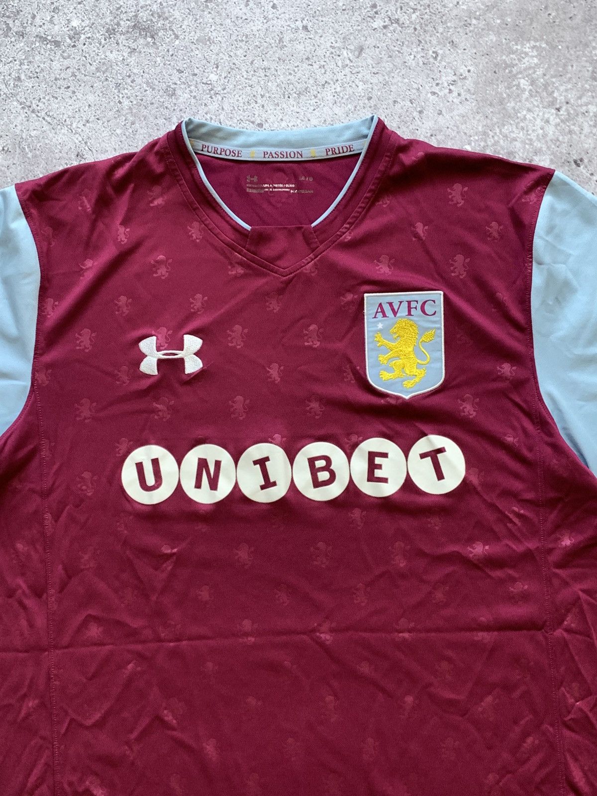 Under Armour 🔥UNDER ARMOUR ASTON VILLA 2017/18 HOME SOCCER SHIRT JERSEY Size US L / EU 52-54 / 3 - 4 Thumbnail