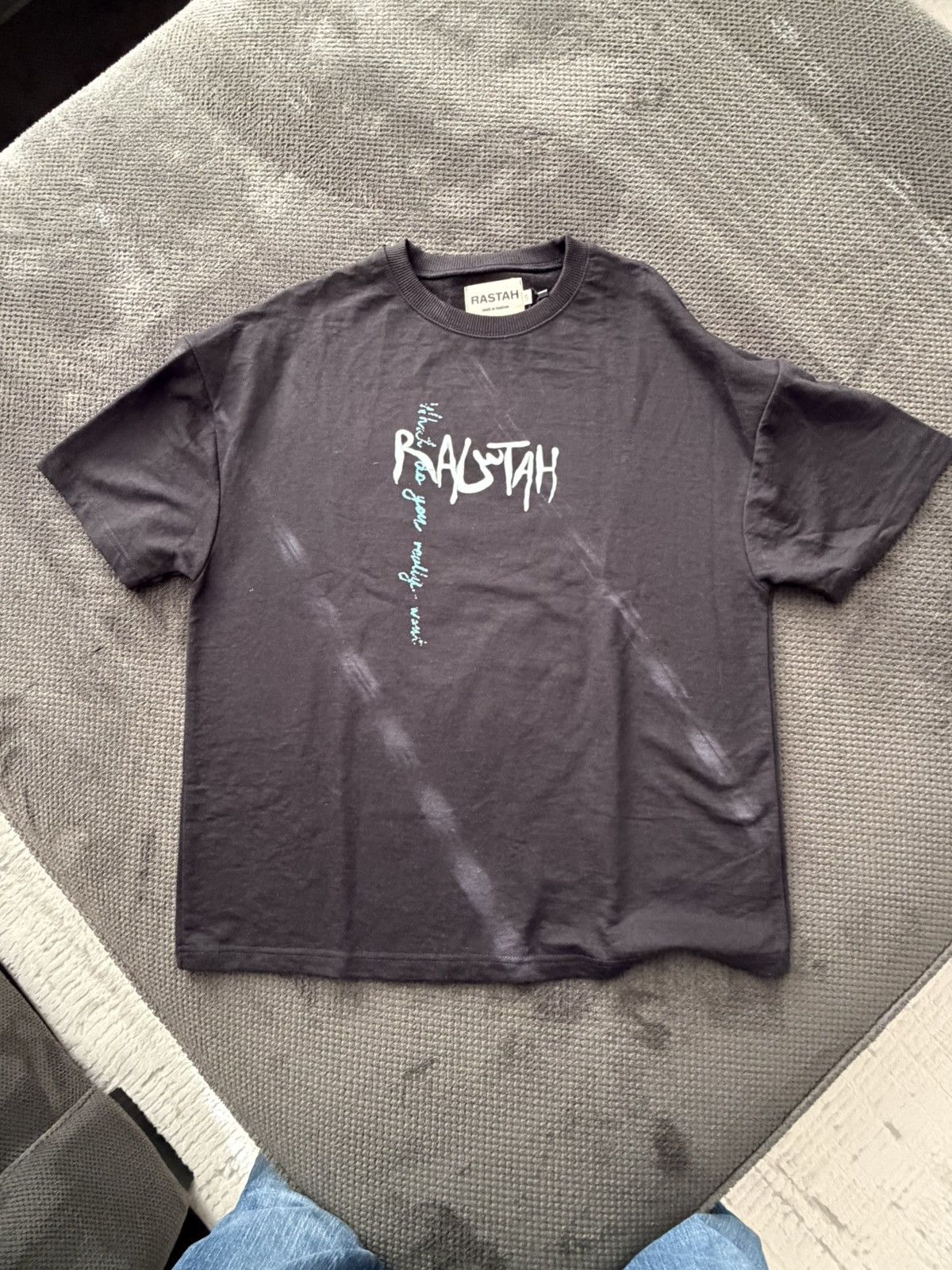 Other Rastah “Is this it?” T-shirt size small Size US S / EU 44-46 / 1 - 6 Thumbnail