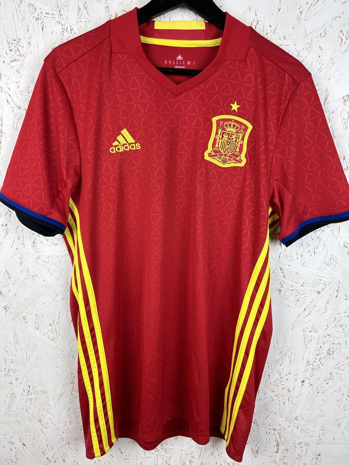 Adidas Spain 2016/17 Home Kit Soccer Jersey Size M