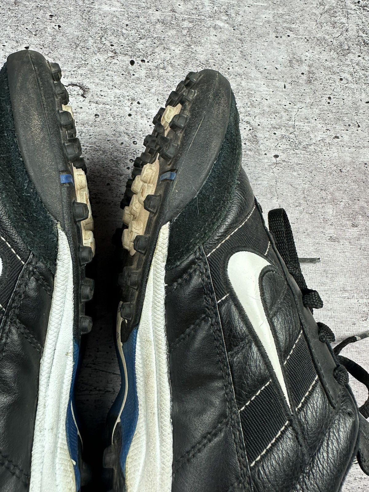 Nike × Vintage 2000 Nike Tiempo Pro Vintage Leather Soccer Boots Size US 9 / EU 42 - 7 Thumbnail