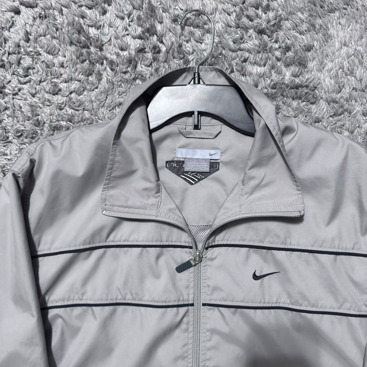 Nike × Vintage Vintage Nike Windbreaker Track Jacket Grey Swoosh 90s Y2K Size US M / EU 48-50 / 2 - 4 Thumbnail