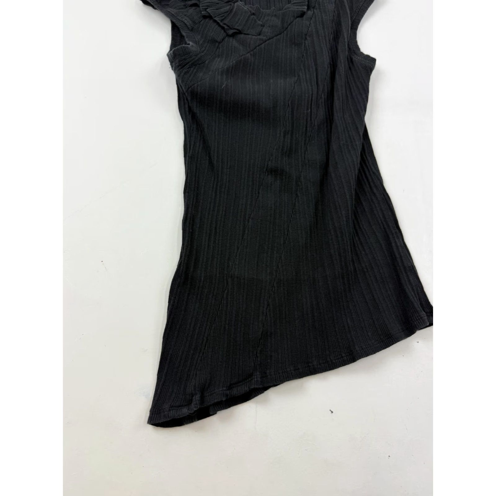 Vintage One September Shirt Womens Medium Black Ruffle Cap Sleeve Rib Knit Asym Hem Top Size M / US 6-8 / IT 42-44 - 2 Thumbnail