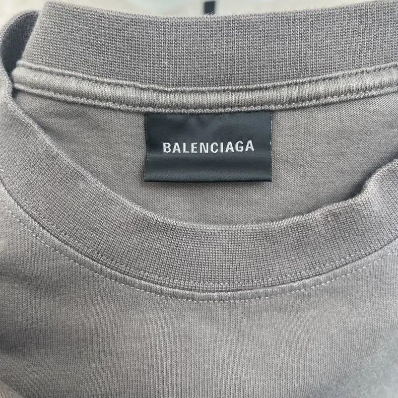 Balenciaga Balenciaga Double B Buckle Logo Short-Sleeve T-Shirt Size US S / EU 44-46 / 1 - 3 Thumbnail