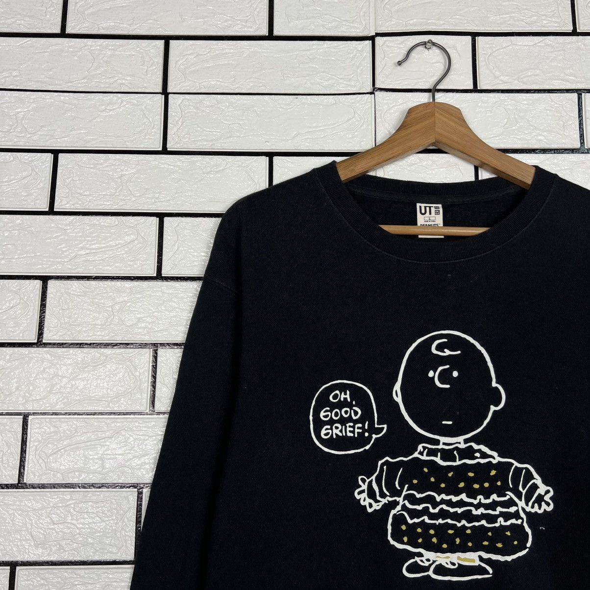 Peanuts UNIQLO X PEANUTS Big Logo Crewneck Sweatshirt #4066-C185 Size US L / EU 52-54 / 3 - 4 Thumbnail