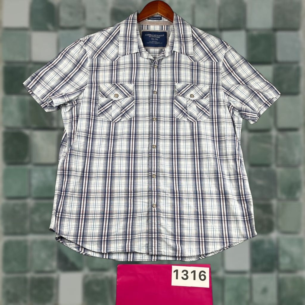 American Eagle Outfitters American Eagle Outfitters Shirt Mens XL Blue Plaid Pocket Button Up Short Sleeve Size US XL / EU 56 / 4 - 1 Thumbnail