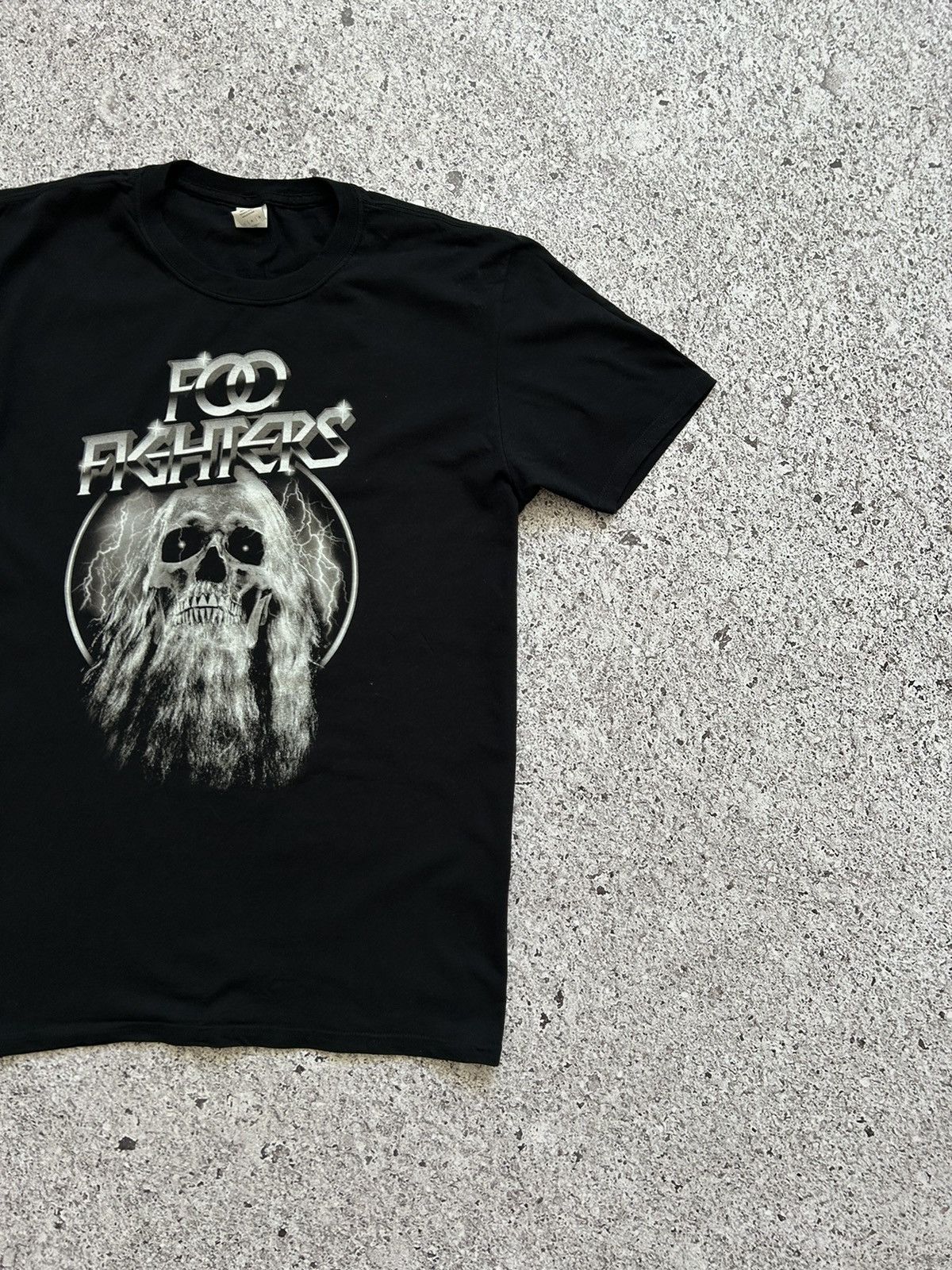 Band Tees Vintage Foo Fighters Skull Logo Rock Band Tee Size US XL / EU 56 / 4 - 4 Thumbnail