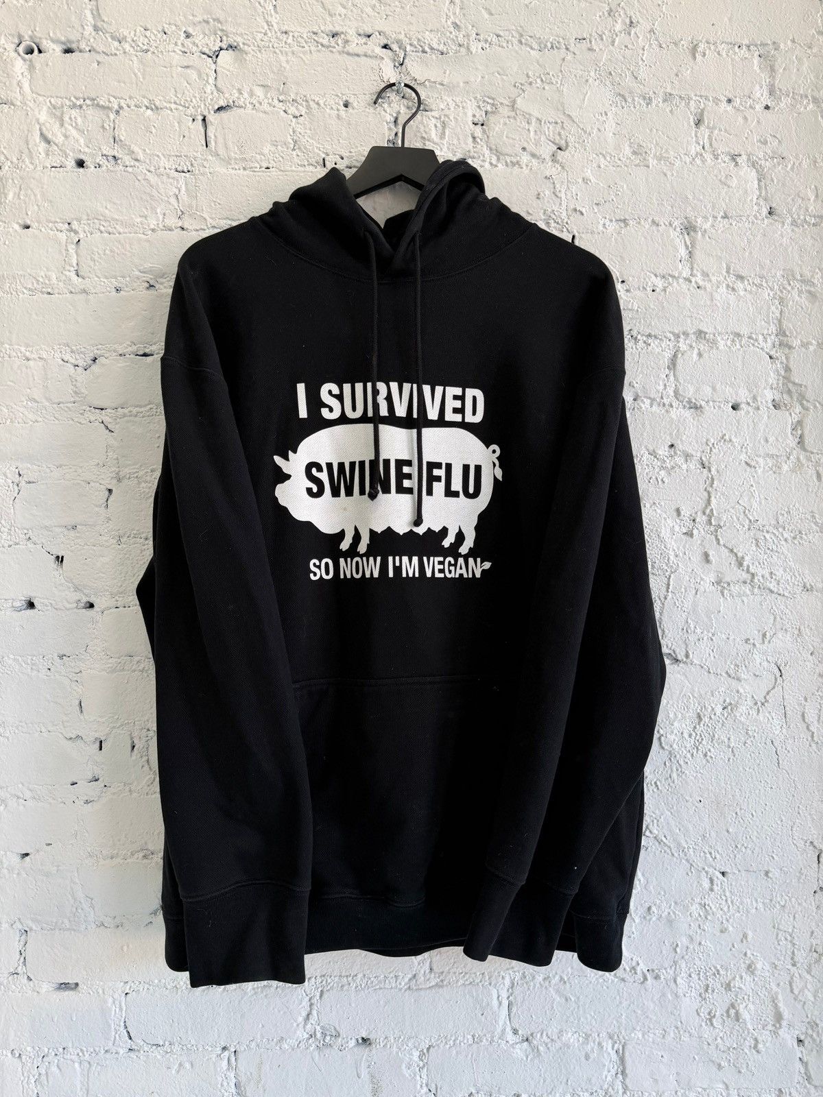 Vetements A/W 2020 VETEMENTS ‘I SURVIVED SWINE FLU’ GIMP MASK HOODIE Size US XL / EU 56 / 4 - 1 Thumbnail