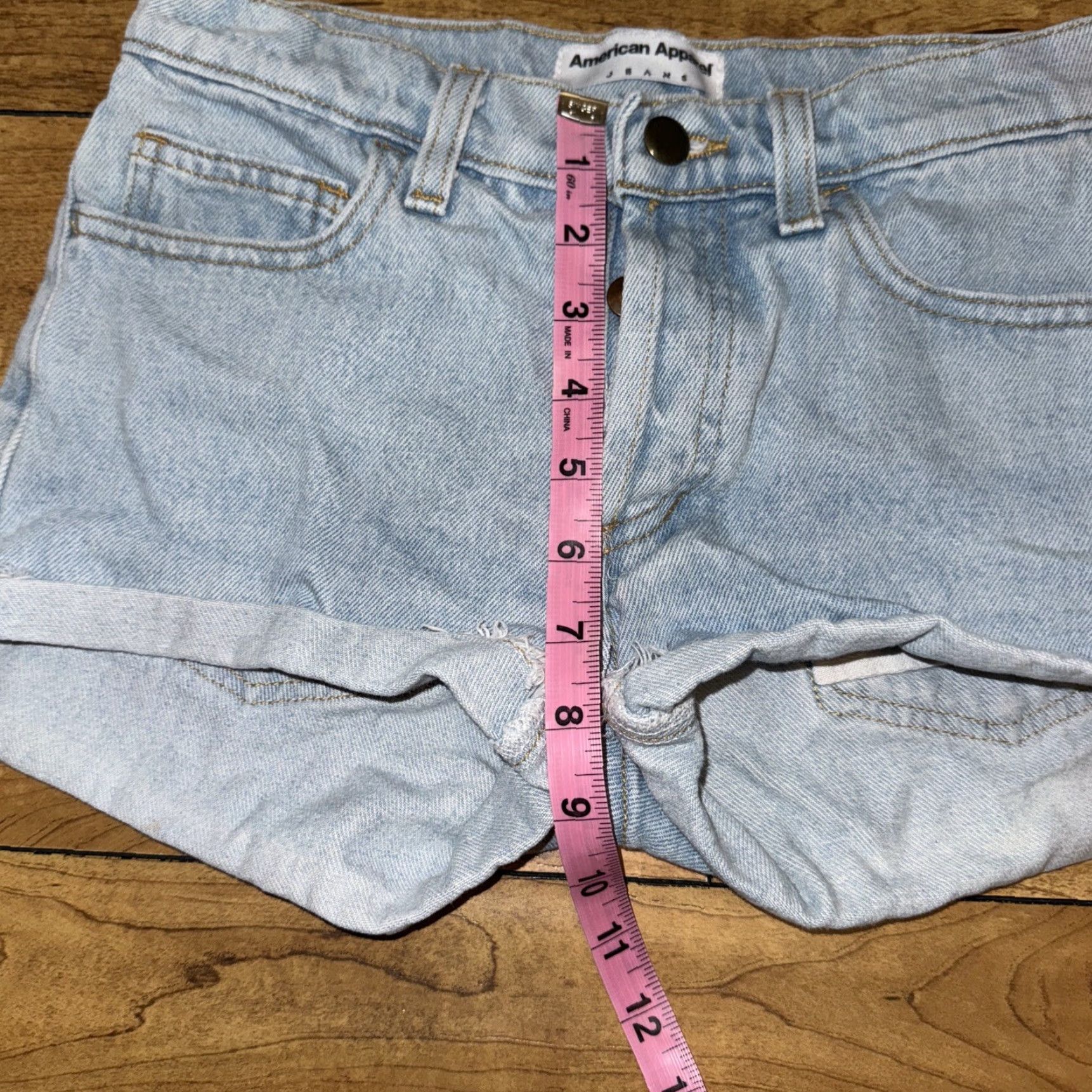 American Apparel VINTAGE American Apparel Shorts Denim Light Blue 26 Women 90s Y2k USA Modern Casual Short Shorts Size 26" / US 2 / IT 38 - 4 Thumbnail