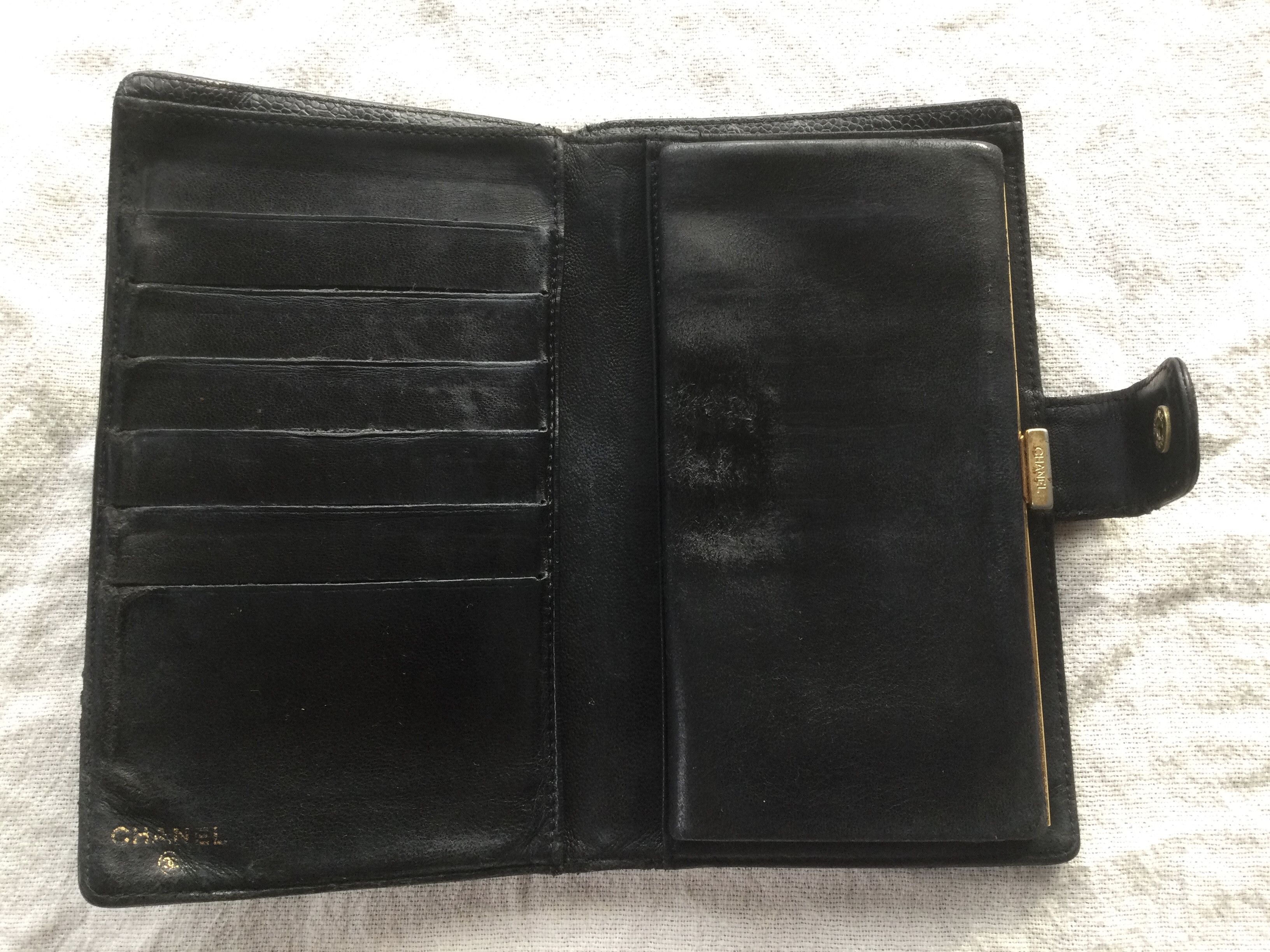 Chanel Vintage Chanel Black Caviar Leather CC Long Wallet. Size ONE SIZE - 6 Thumbnail