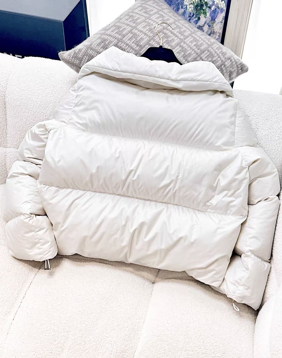 Chanel Chanel White Puffer Jacket with Collar Size XS / US 0-2 / IT 36-38 - 4 Thumbnail