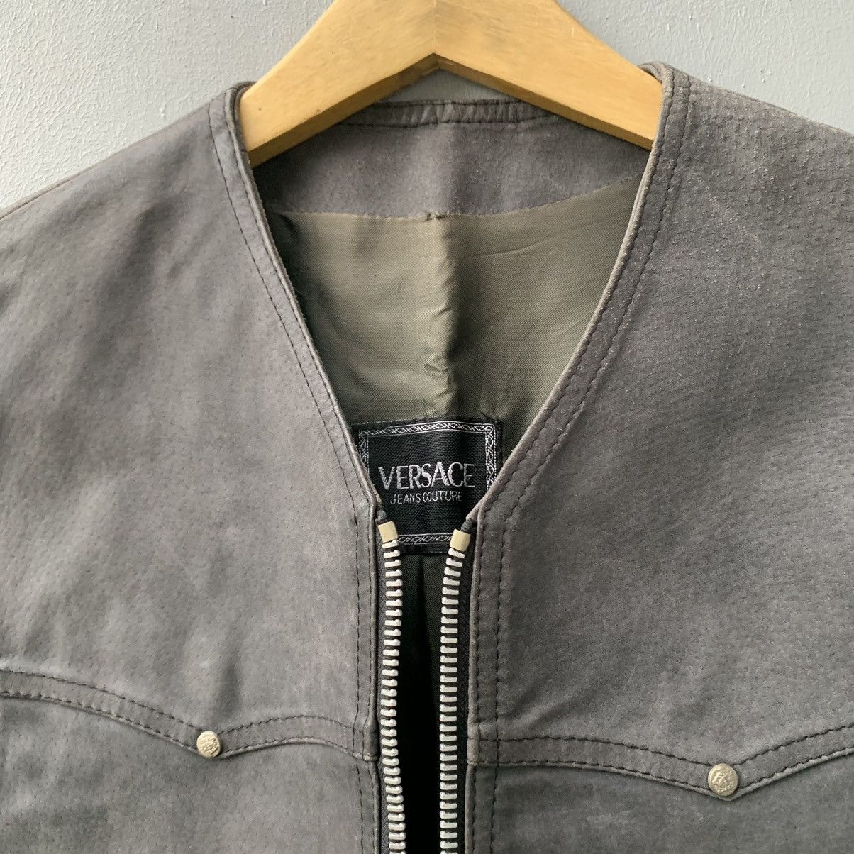 Cowboy Equipment × Versace VINTAGE VERSACE JEANS COUTURE PIGSKIN LEATHER VEST Size US M / EU 48-50 / 2 - 3 Thumbnail