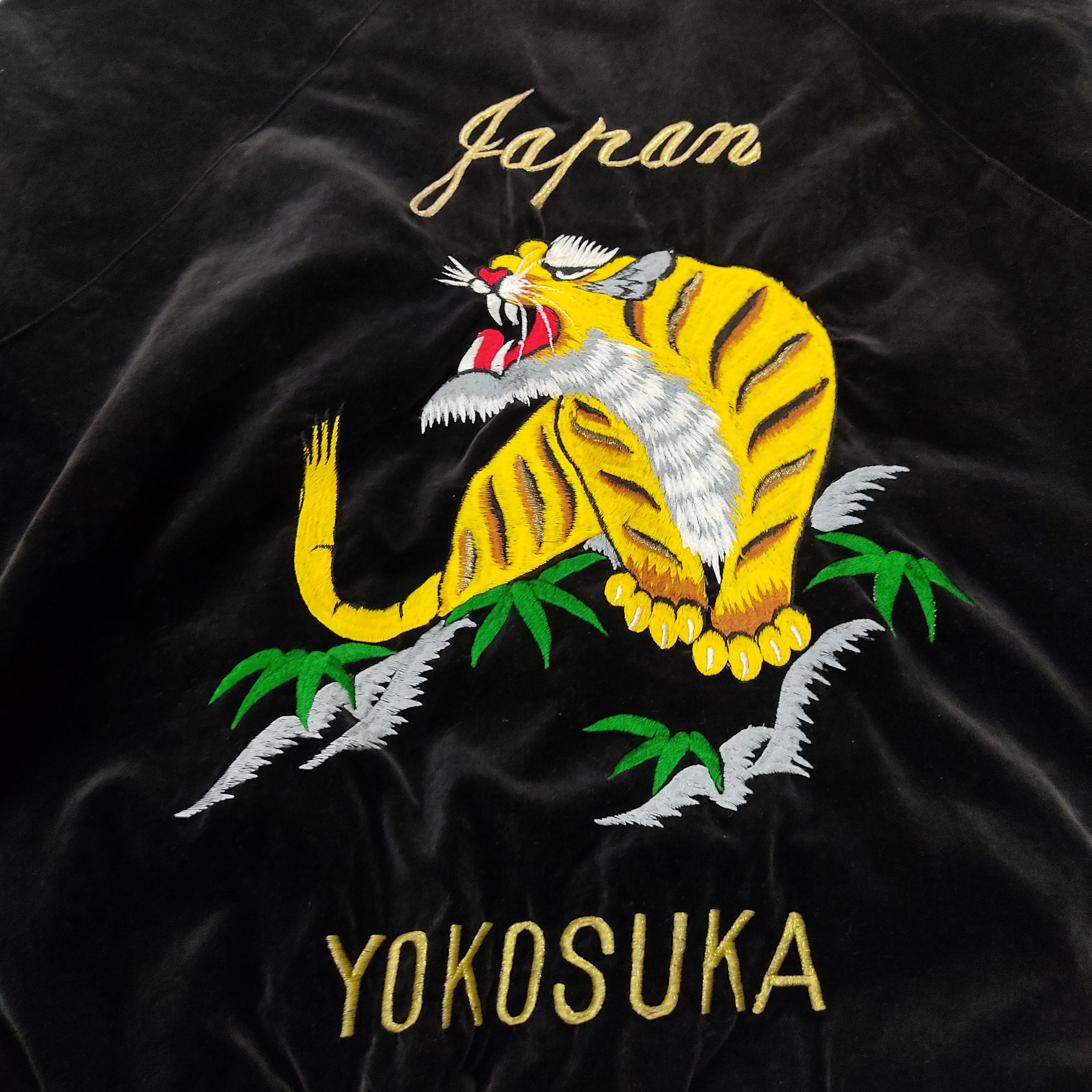 Japanese Brand Vintage Oriental Yokosuka Velvet Sukajan Souvenir Jacket Size US L / EU 52-54 / 3 - 9 Thumbnail