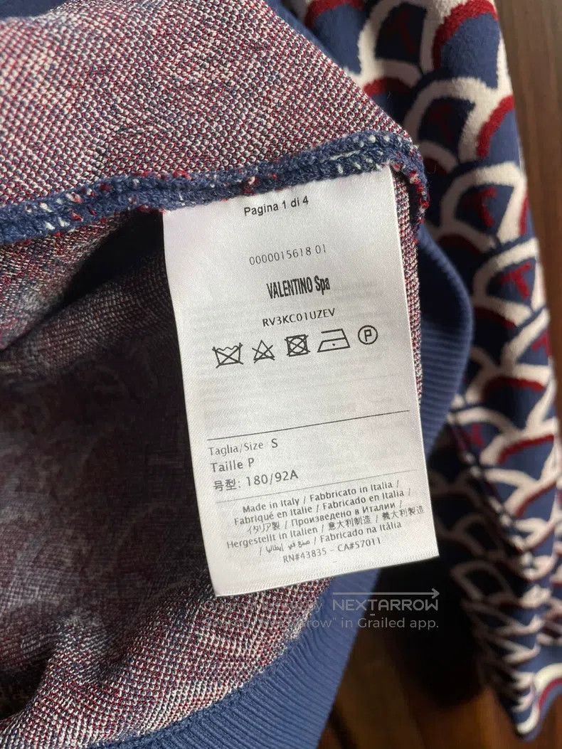 Valentino Valentino Men's knitwear Size US S / EU 44-46 / 1 - 3 Thumbnail
