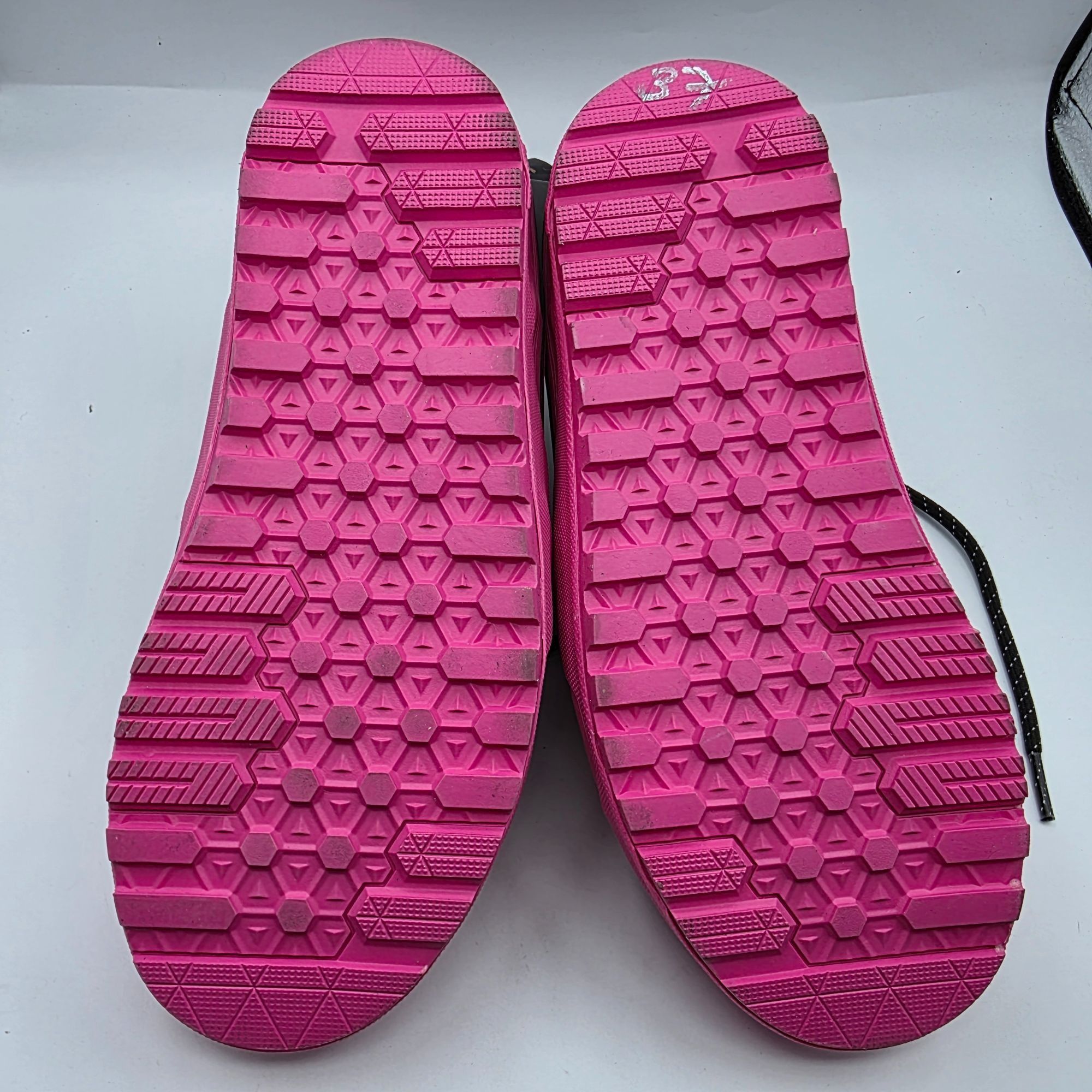 Vans Vans Sk8 Hi Dip MTE 2 Womens Size 7 Black Pink High Top Shoe Size US 7 / IT 37 - 7 Thumbnail