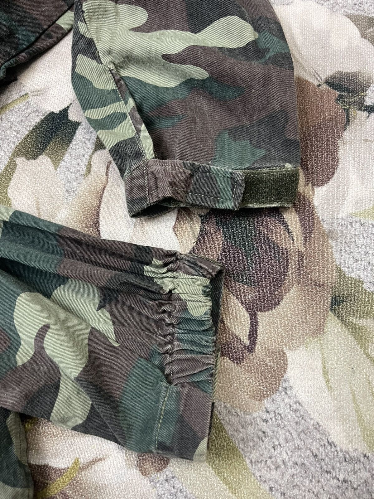 Japanese Brand Vintage Half Zipper Hoodie Army Jacket Camouflage Size US L / EU 52-54 / 3 - 9 Thumbnail