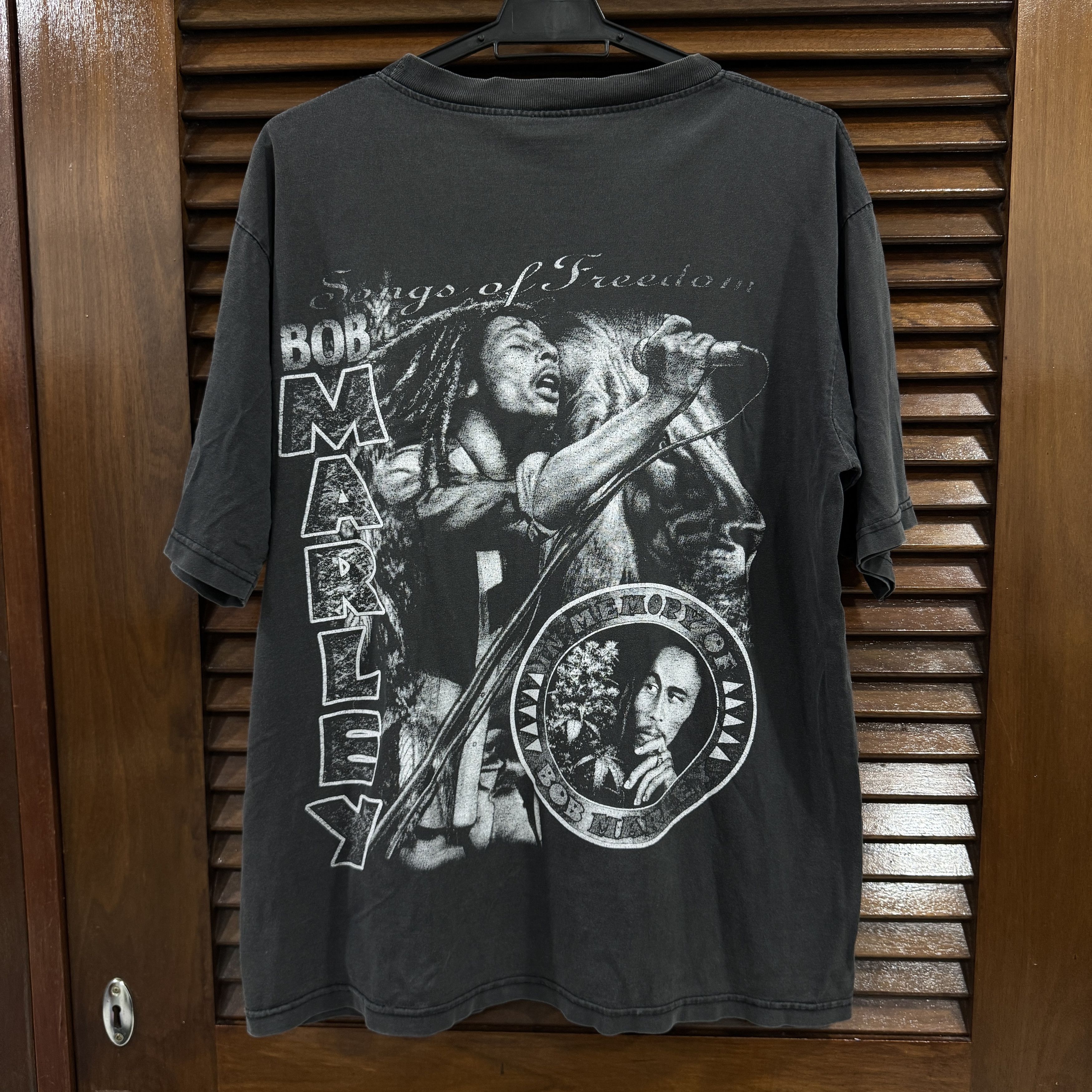 Bob Marley Late 90s/early 00s Bob Marley "Songs of Freedom" Rap Tee Size US L / EU 52-54 / 3 - 2 Thumbnail