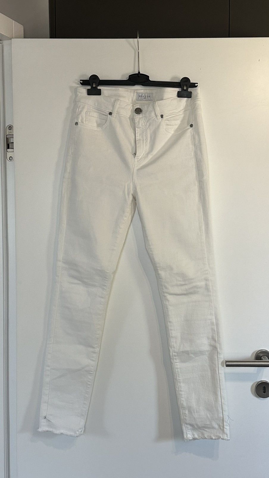 Gaelle Paris SKINNY JEANS - GAELLE PARIS Size 30" / US 8 / IT 44 - 1 Thumbnail